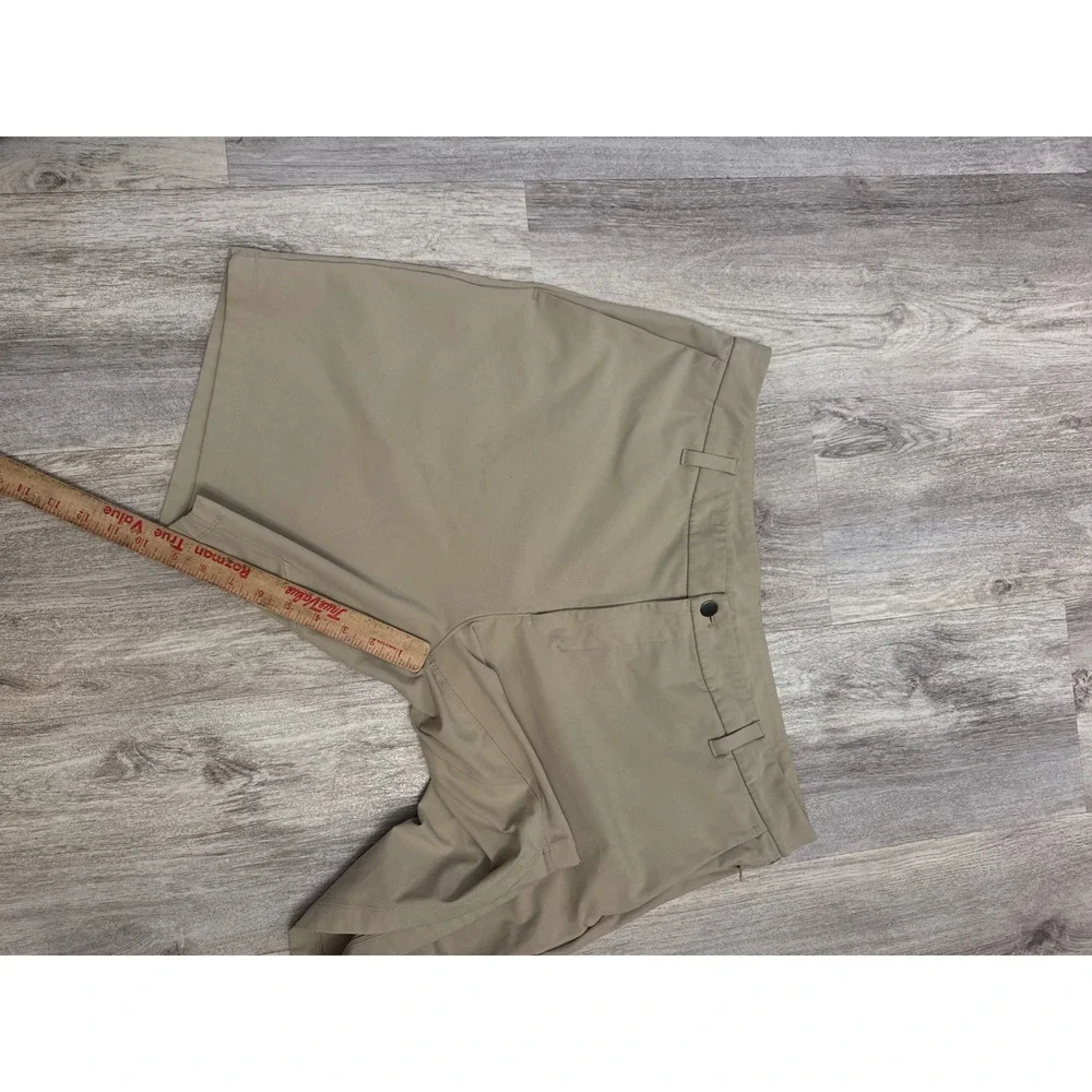 Lululemon Commission Short 9 Warpstreme Tan Khaki Mens Size 38 Golf Chino Shorts